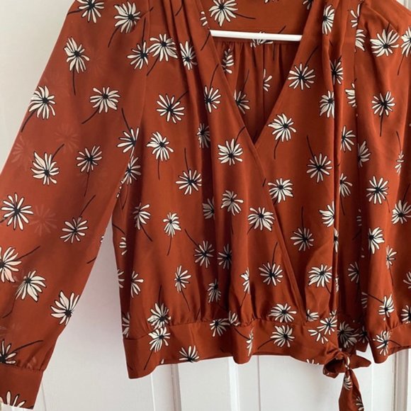 Madewell wrapfront blouse 🌼 - Picture 2 of 9